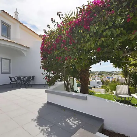 Luxury With Pool Steps From Marina & Old Tow * Albufeira